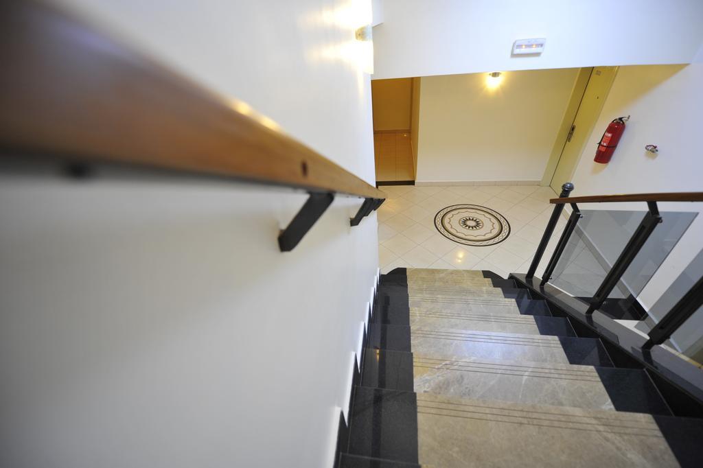 Gloria Hotel Kigali Bagian luar foto